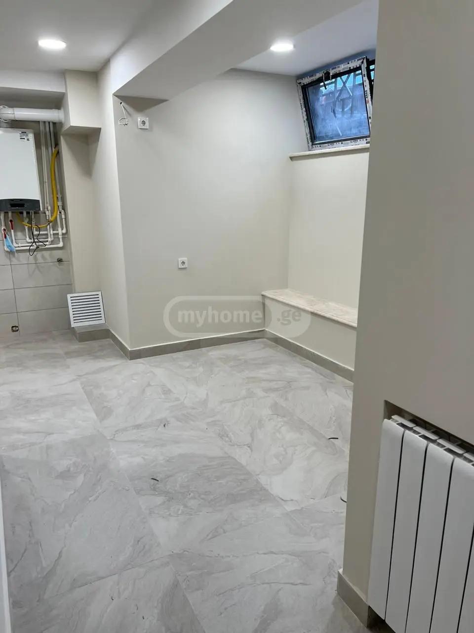Commercial Property For Rent: 143 M² In Batumi, Memed Abashidze St – $1,800 view 8