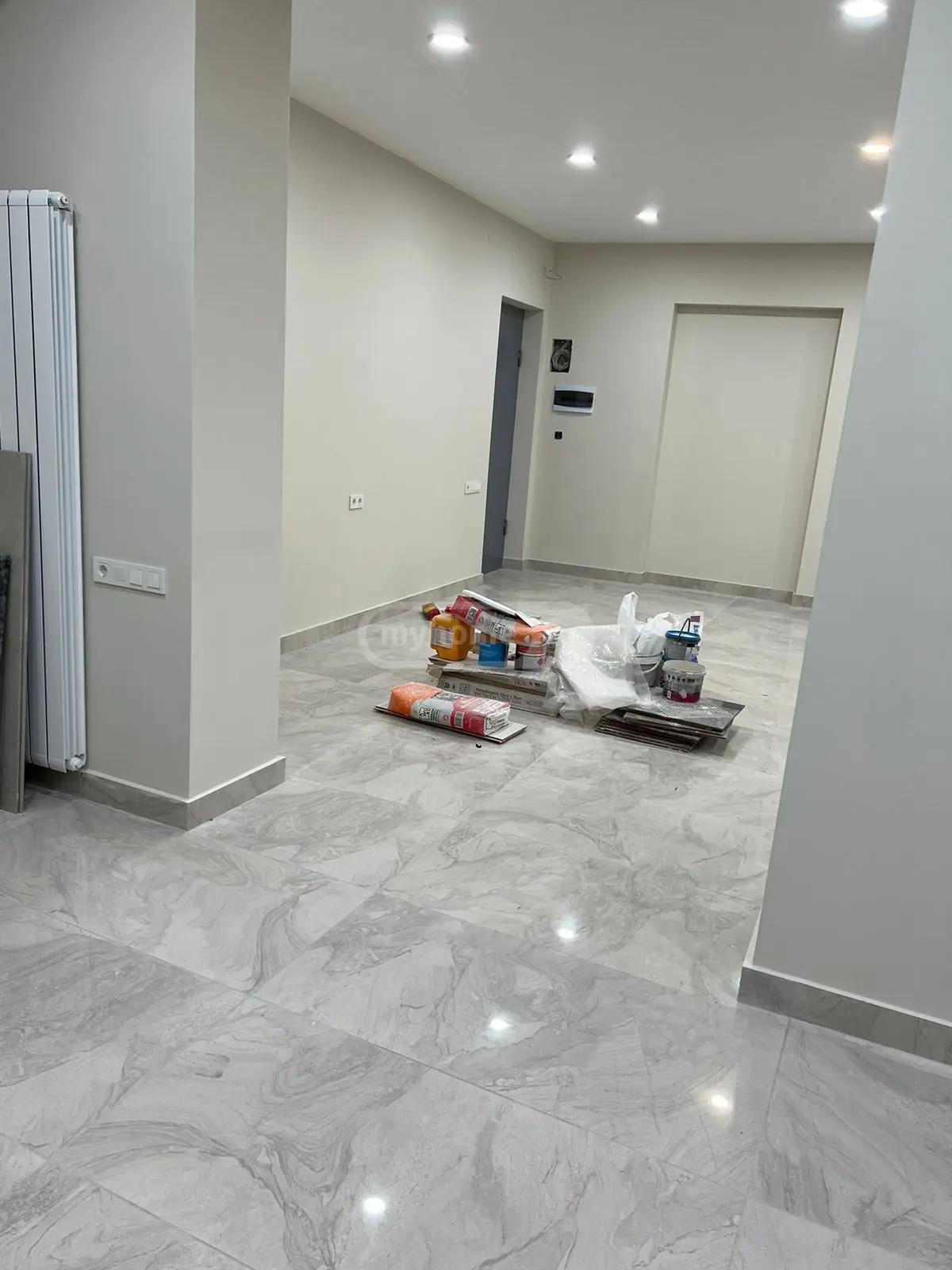 Commercial Property For Rent: 143 M² In Batumi, Memed Abashidze St – $1,800 view 5