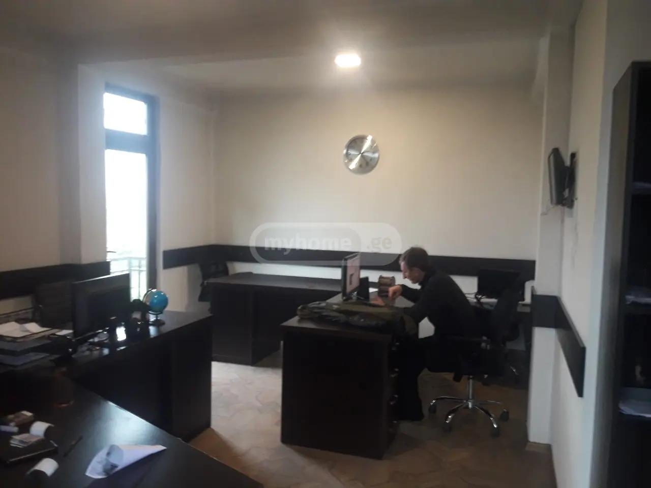 Commercial Property For Rent: 250 M² In Batumi, Oshki St, 2a – $1,750 view 5