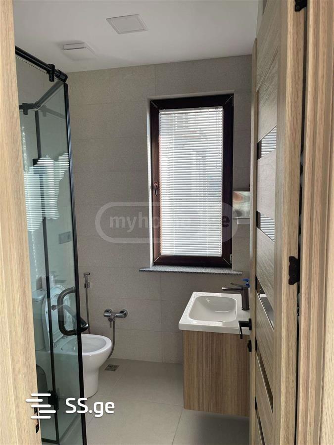 Commercial Property For Rent: 97 M² In Batumi, Petre Bagrationi St – $1,500 view 4