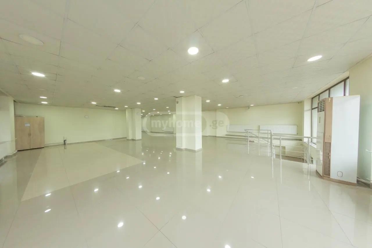 Commercial Property For Rent: 588 M² In Batumi, Petre Bagrationi St – $4,000 view 3