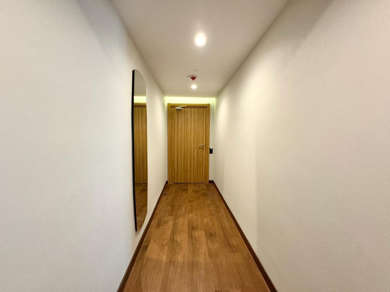 Studio Apartment For Sale view 8