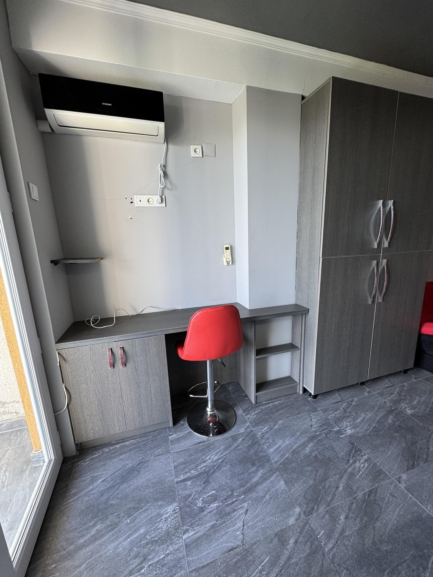 Studio Apartment For Sale view 5