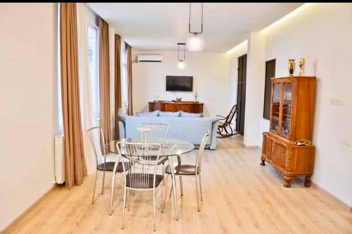 4-Room Apartment For Rent In Batumi, Memed Abashidze St, 51 view 8