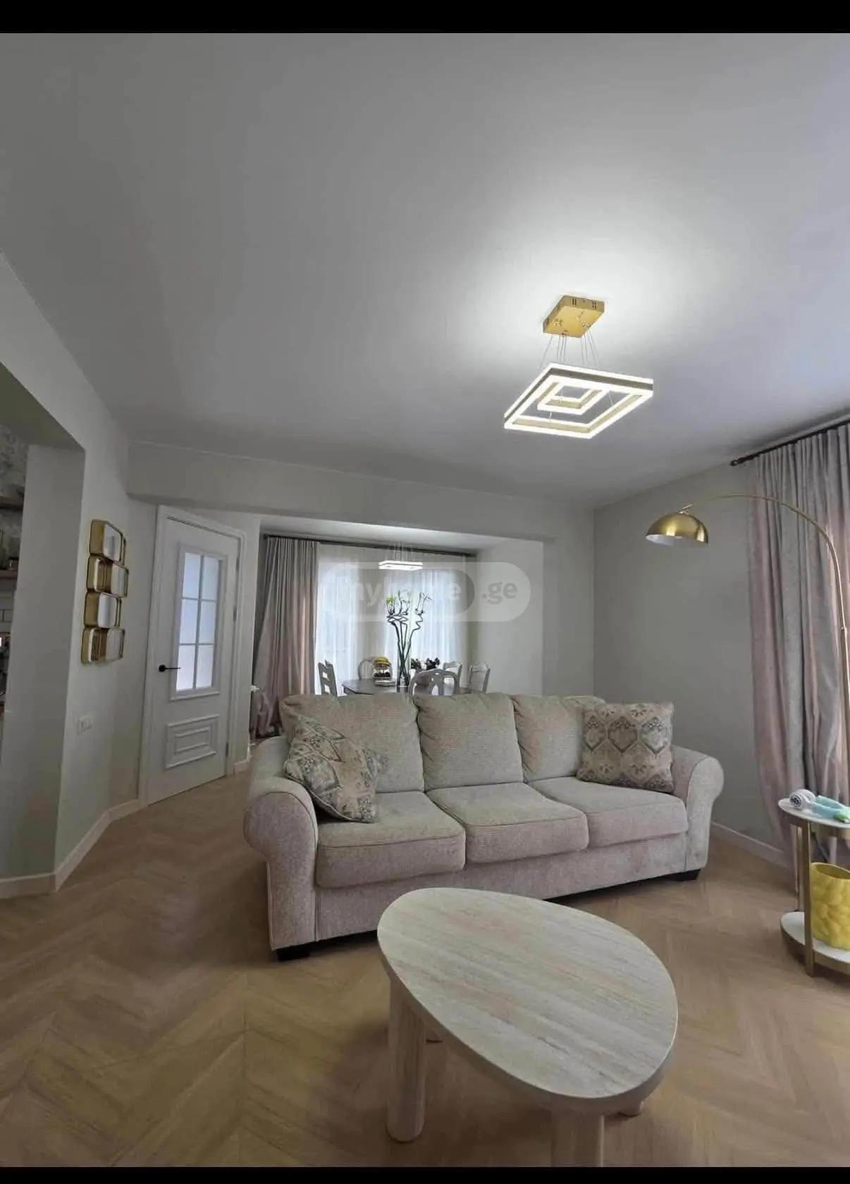 9-Room House For Sale In Batumi, Petre Melikishvili 2nd Lane, 31 view 4