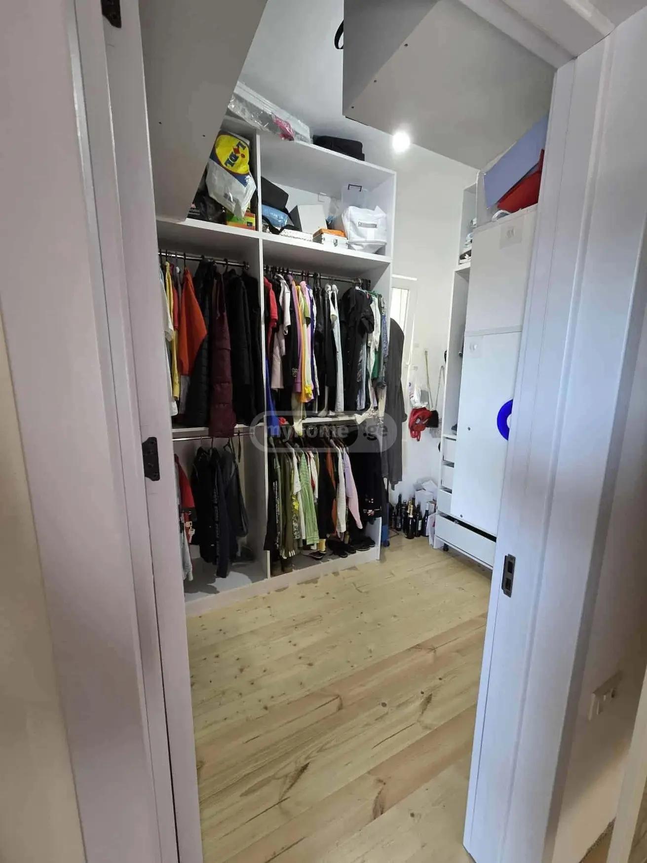 9-Room House For Sale In Batumi, Petre Melikishvili 2nd Lane, 31 view 2