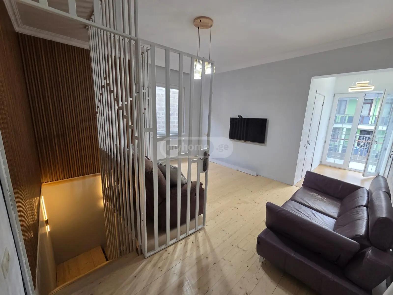 9-Room House For Sale In Batumi, Petre Melikishvili 2nd Lane, 31 view 6