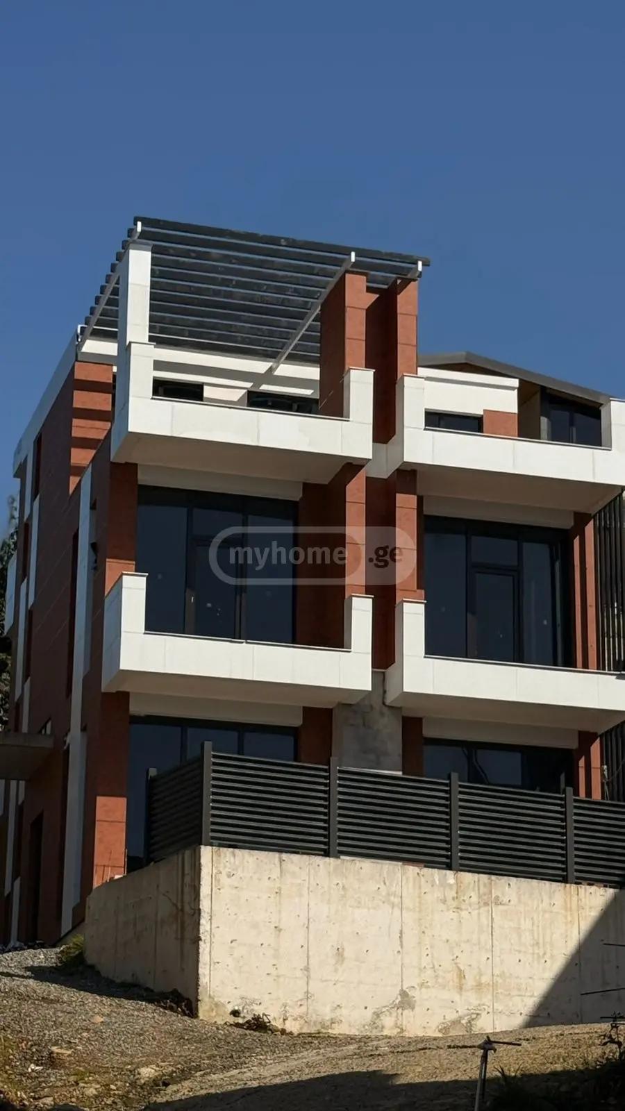 4-Room House For Sale In Batumi, Tamar Mepe Ave view 4