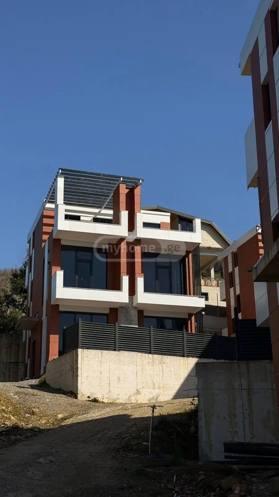4-Room House For Sale In Batumi, Tamar Mepe Ave view 2