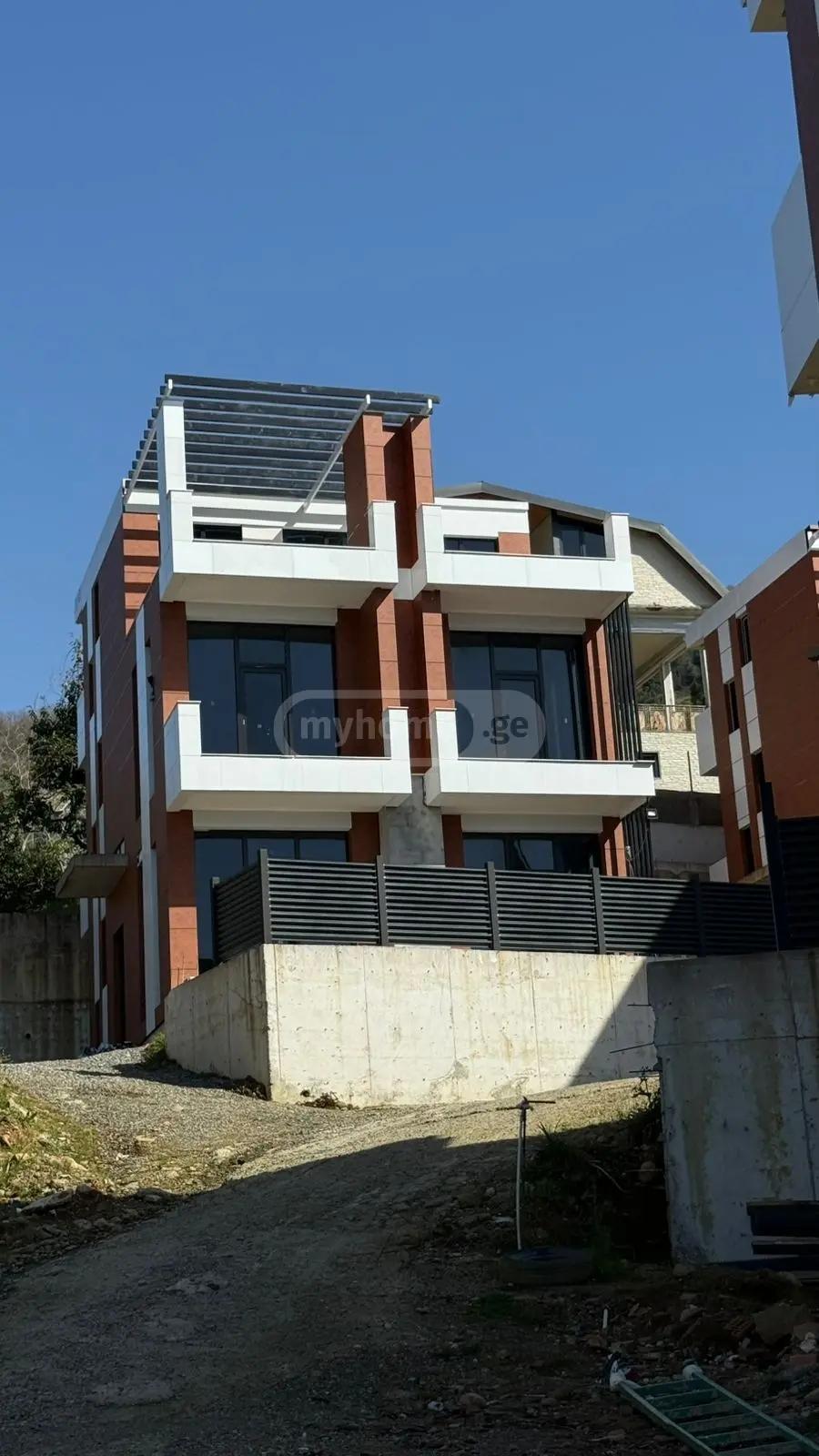 4-Room House For Sale In Batumi, Tamar Mepe Ave view 1