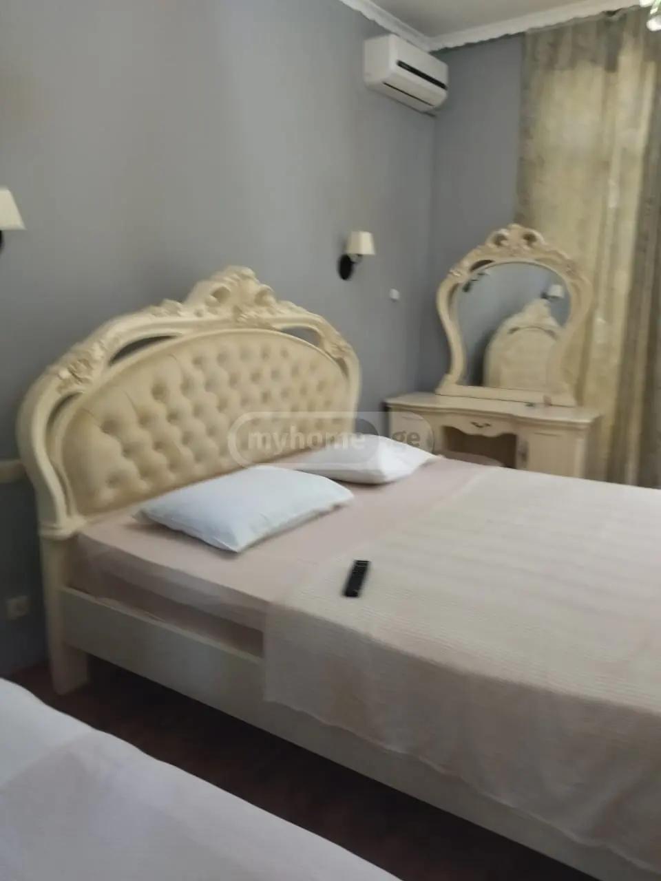 10-Room Townhouse For Sale In Batumi, Tsminda Evdemoz Pirveli (Diasamize) St, 50 view 8