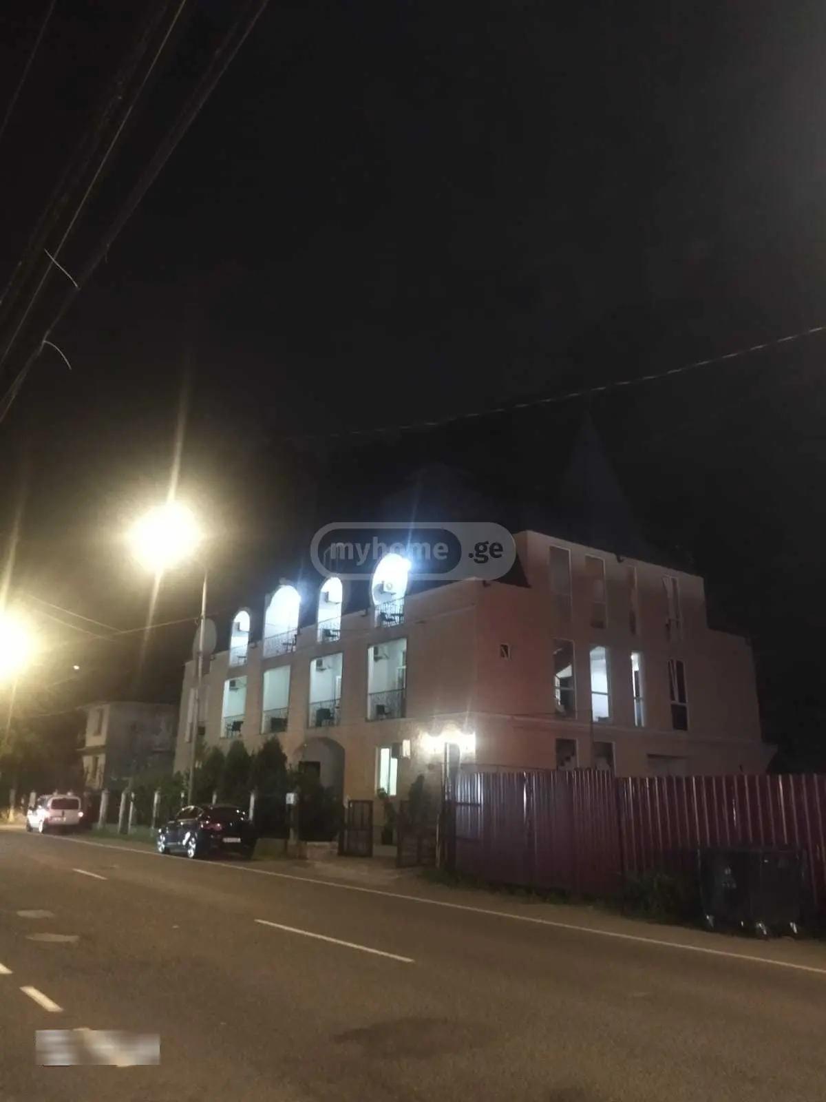 10-Room Townhouse For Sale In Batumi, Tsminda Evdemoz Pirveli (Diasamize) St, 50 view 4