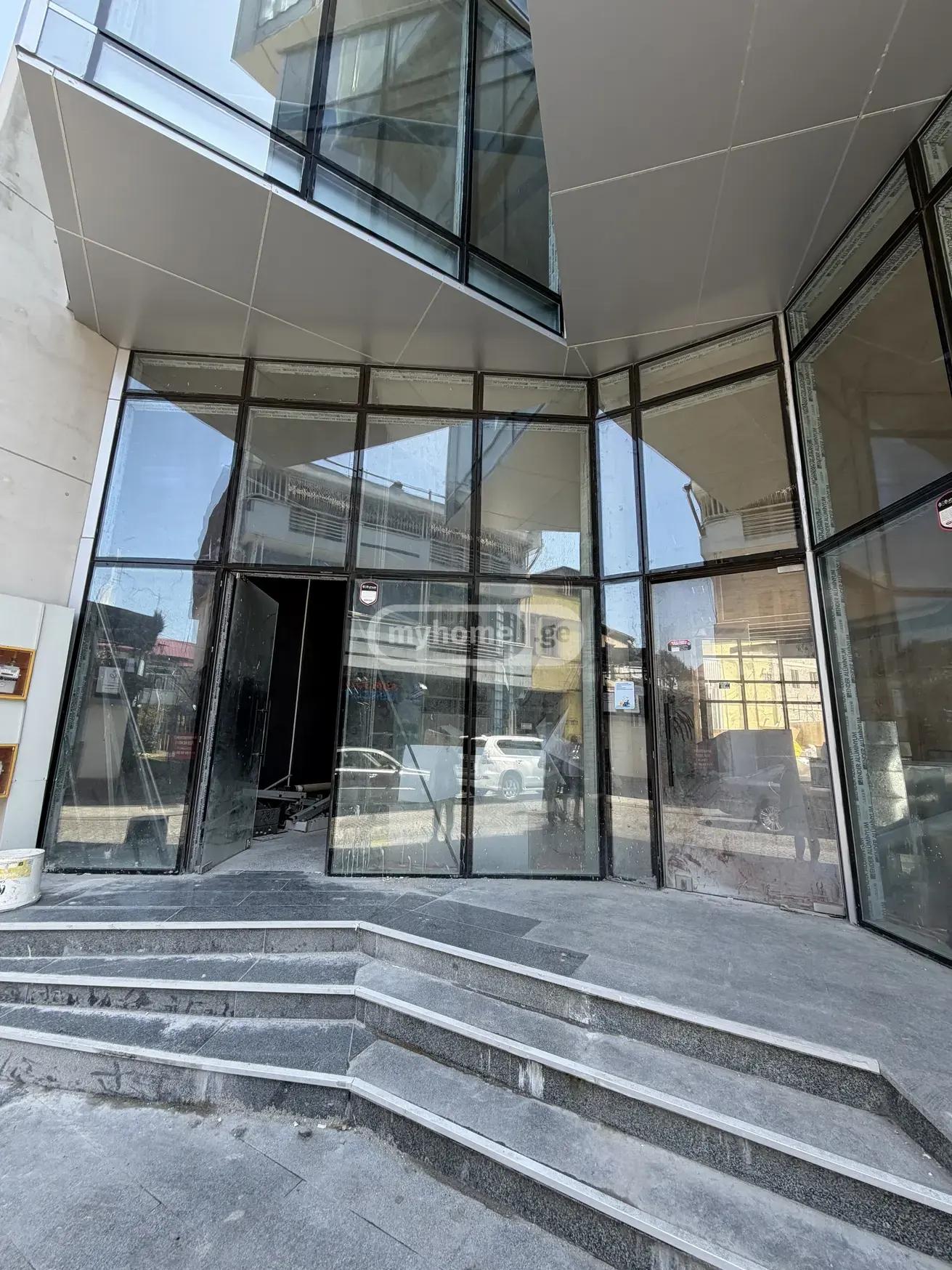 Commercial Property For Rent: 300 M² In Batumi, Vakhtang Gorgasali St, 45/30 – $3,000 view 1
