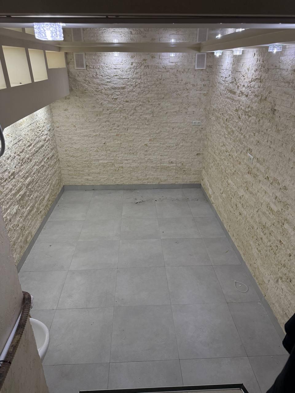 Commercial Property For Rent: 15 M² In Batumi, Tadzari St, 13 – $950 view 4