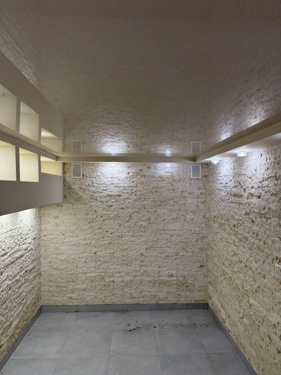 Commercial Property For Rent: 15 M² In Batumi, Tadzari St, 13 – $950 view 2