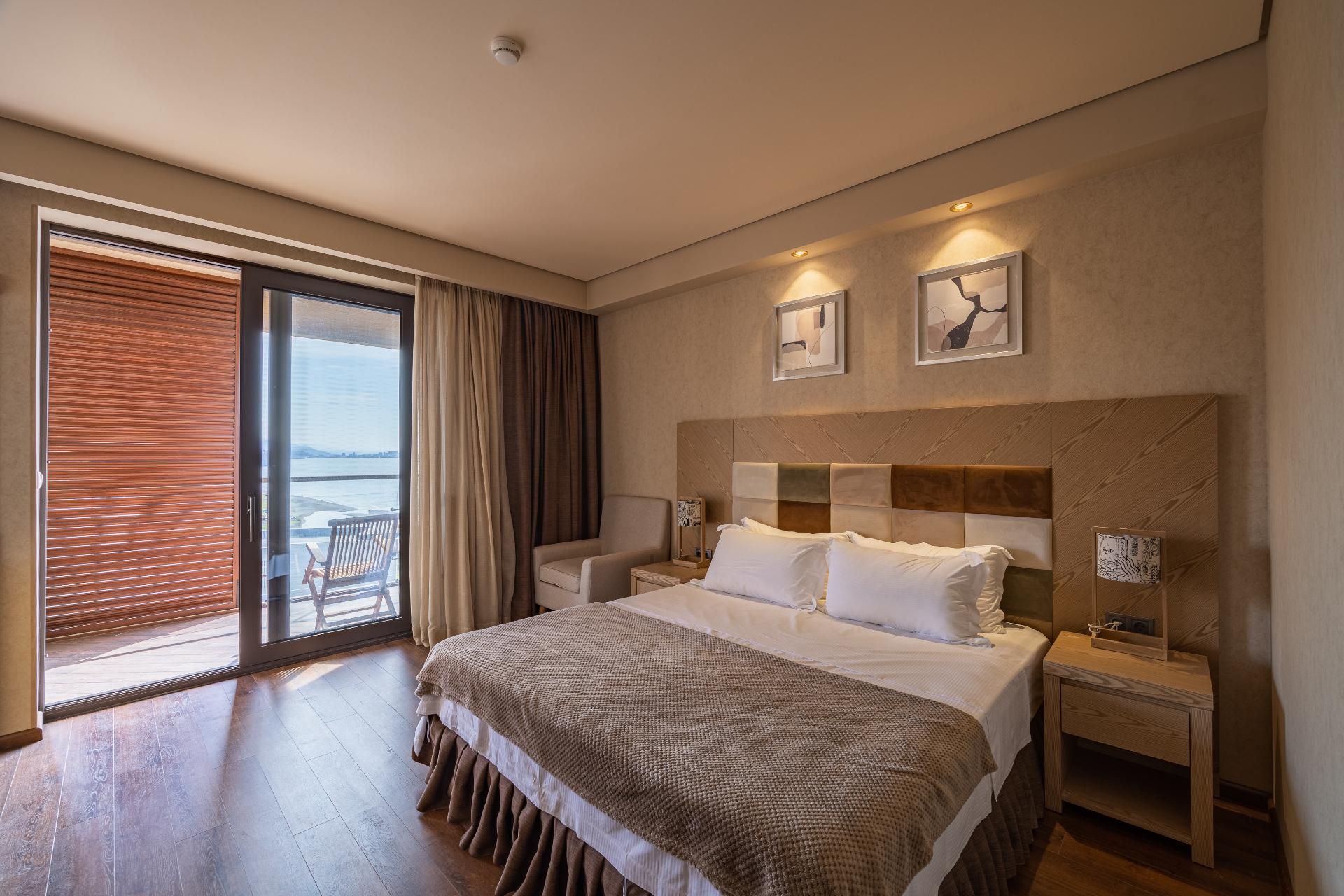 Studio Apartment For Sale view 3