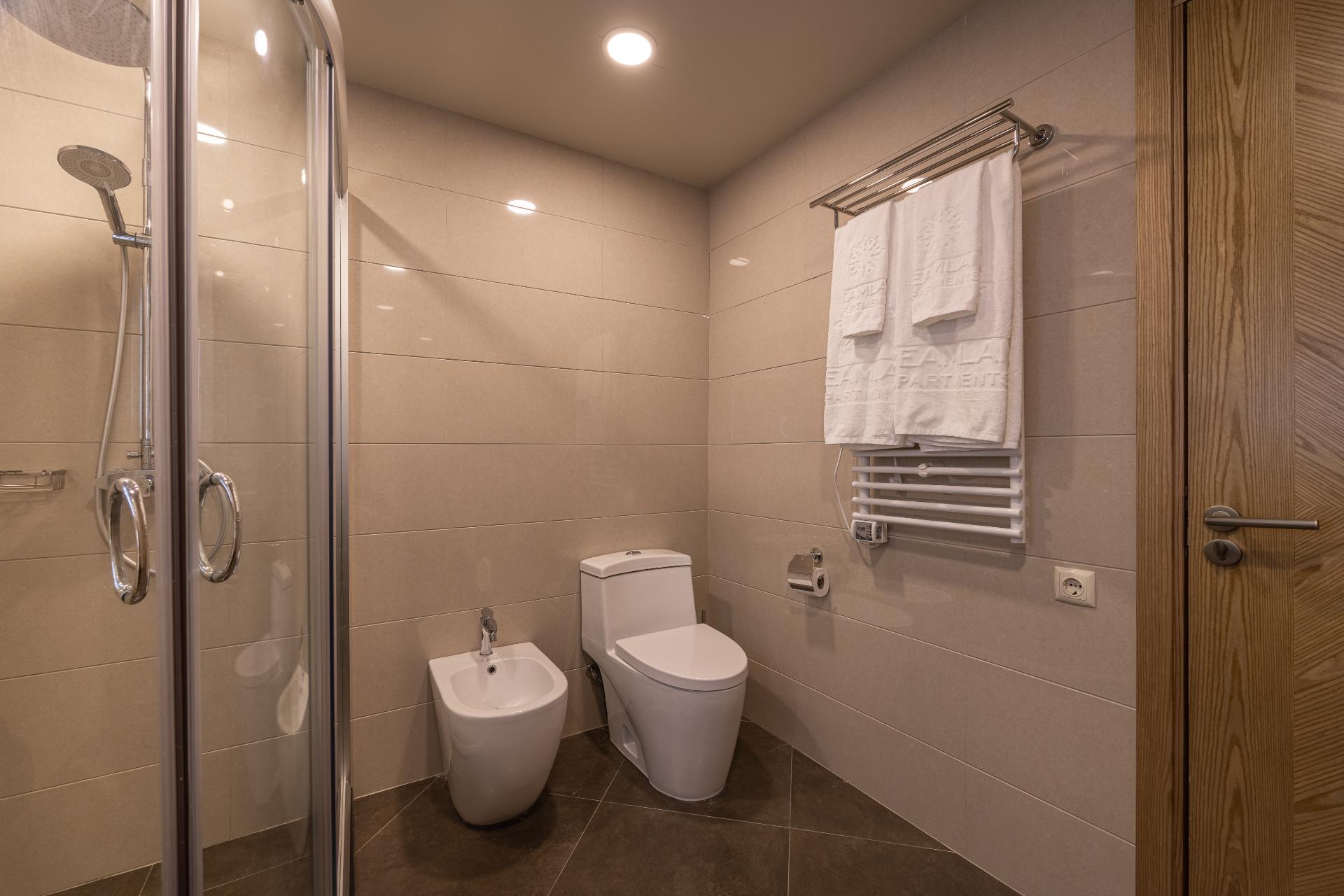 Studio Apartment For Sale view 5