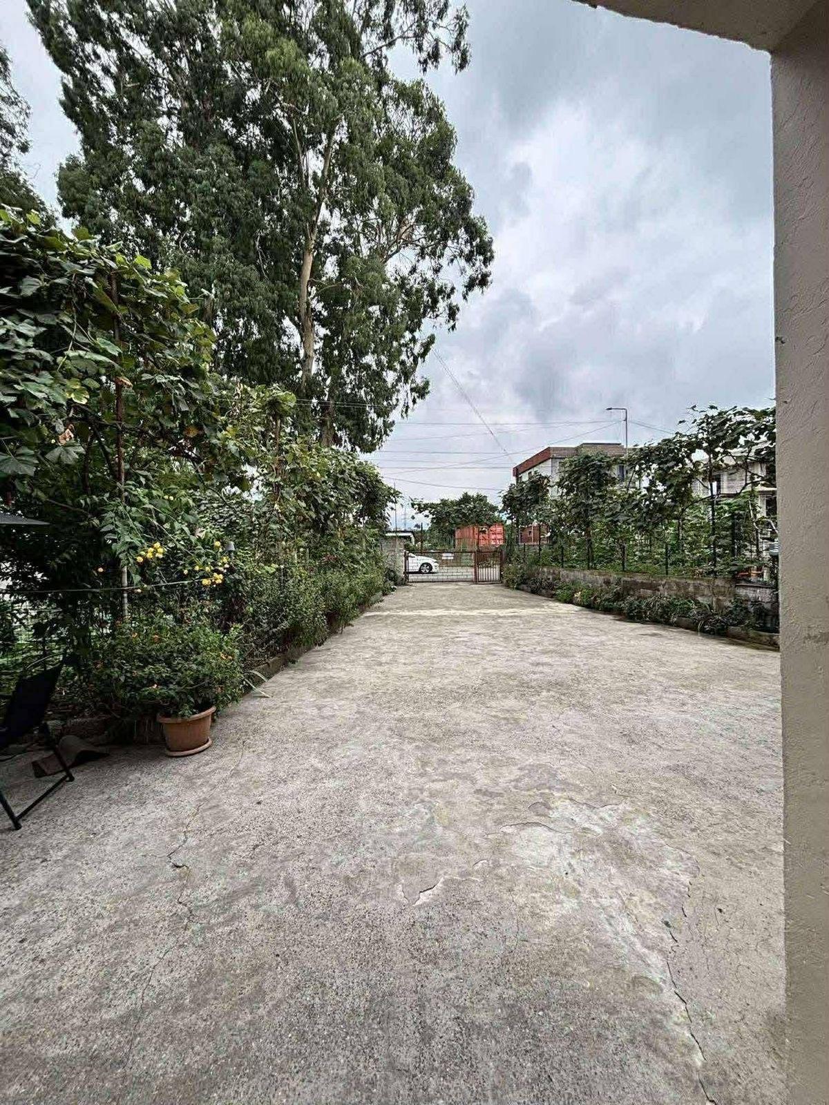 5-Room House For Rent In Batumi, Machakhela St, 35 view 3