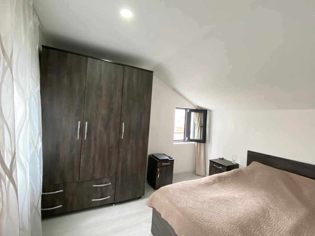 Studio Apartment For Sale view 9