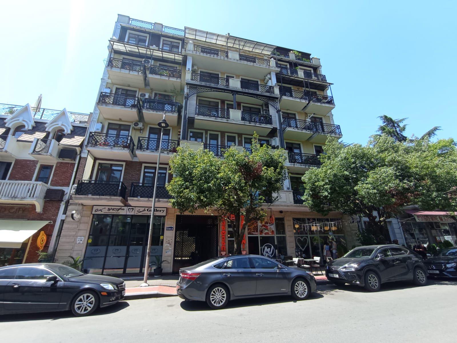 3-Room Apartment For Sale In Batumi, Parnavaz Mepe St. 65 view 1