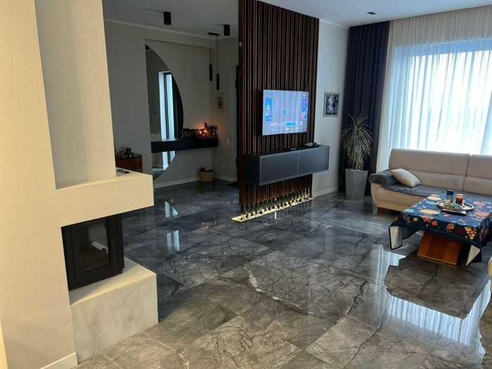 Ortatchala Dead End: 5-Room House, 300.0 M² | Korter.Ge view 1