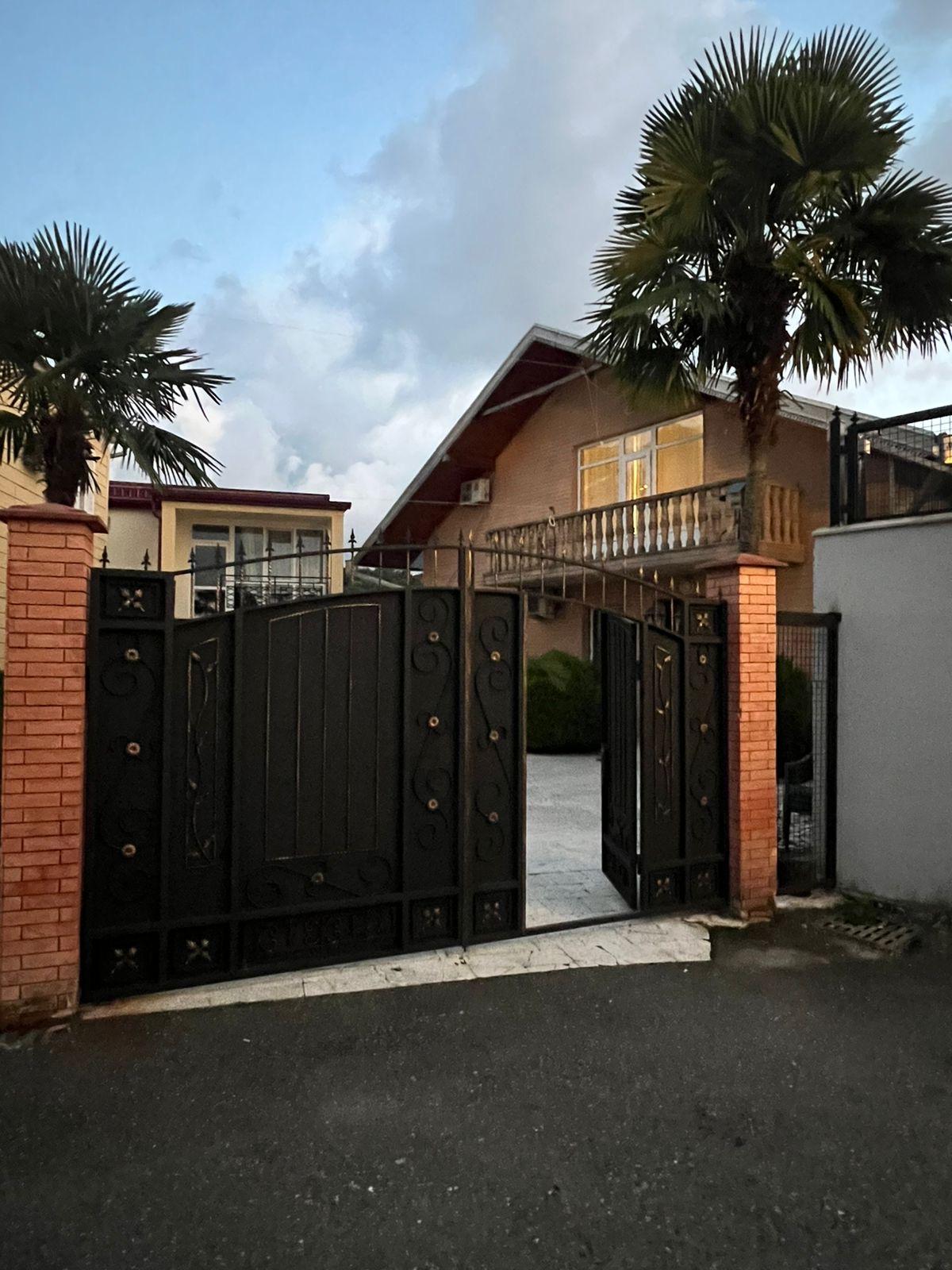 2-Room House In Batumi, Makhinjauri Tunnel, 20, 50 M², Is Available For Daily Rent For 150 ₾ view 1