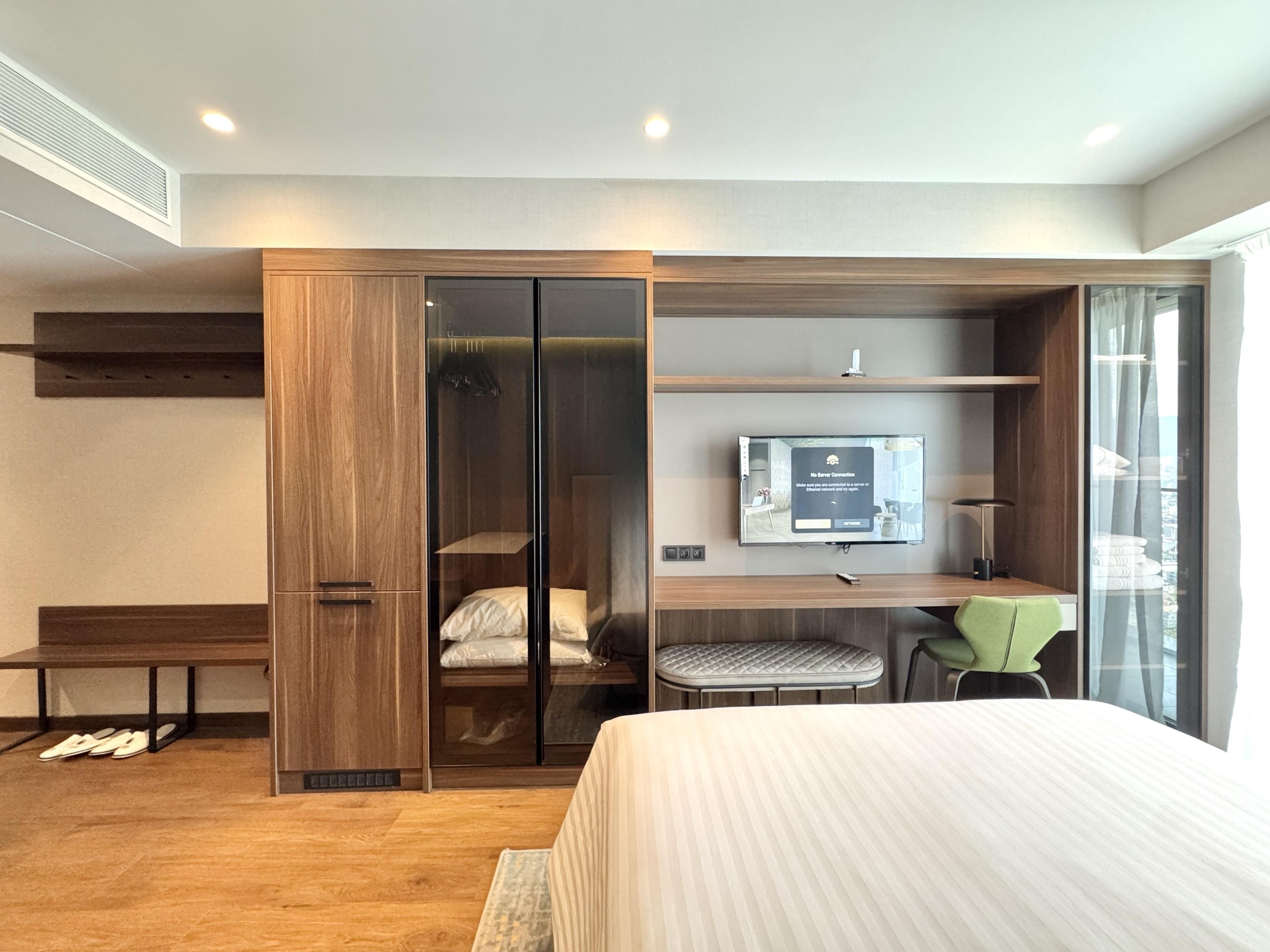 Studio Apartment For Sale view 5