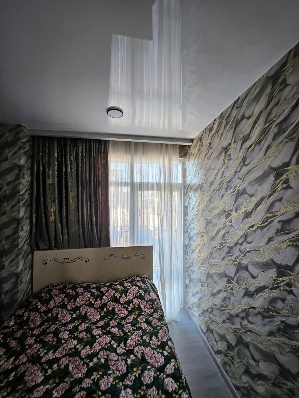 3-Room Apartment For Rent In Batumi, Tamar Mepe Ave, 3 view 6