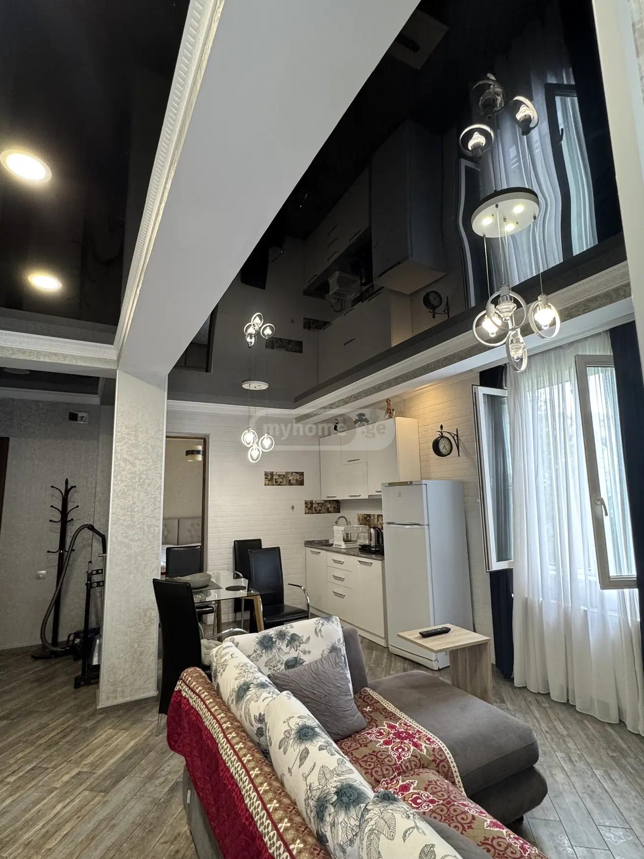 3-Room House In Batumi, Petre Melikishvili St, 77, 65 M², Is Available For Daily Rent For 150 ₾ view 2