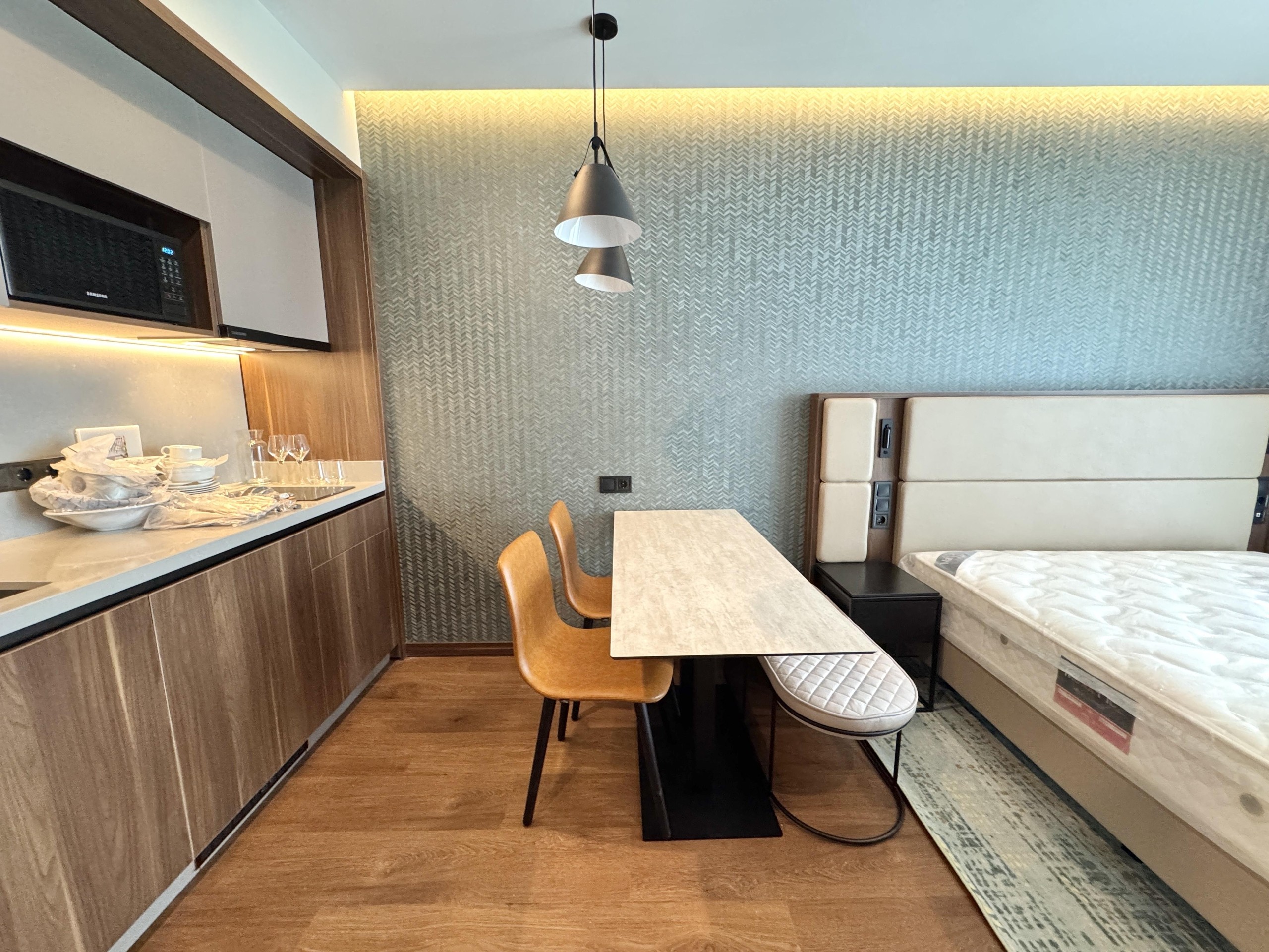Studio Apartment For Sale view 5