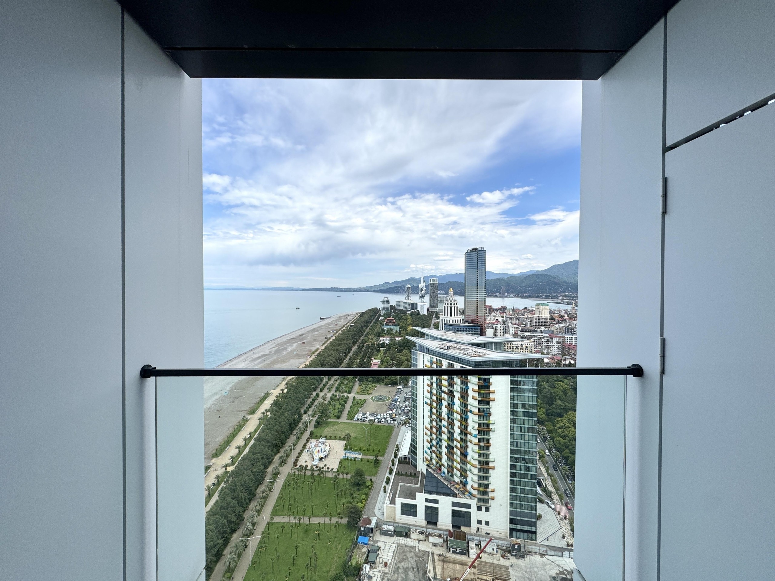 Studio Apartment For Sale view 3