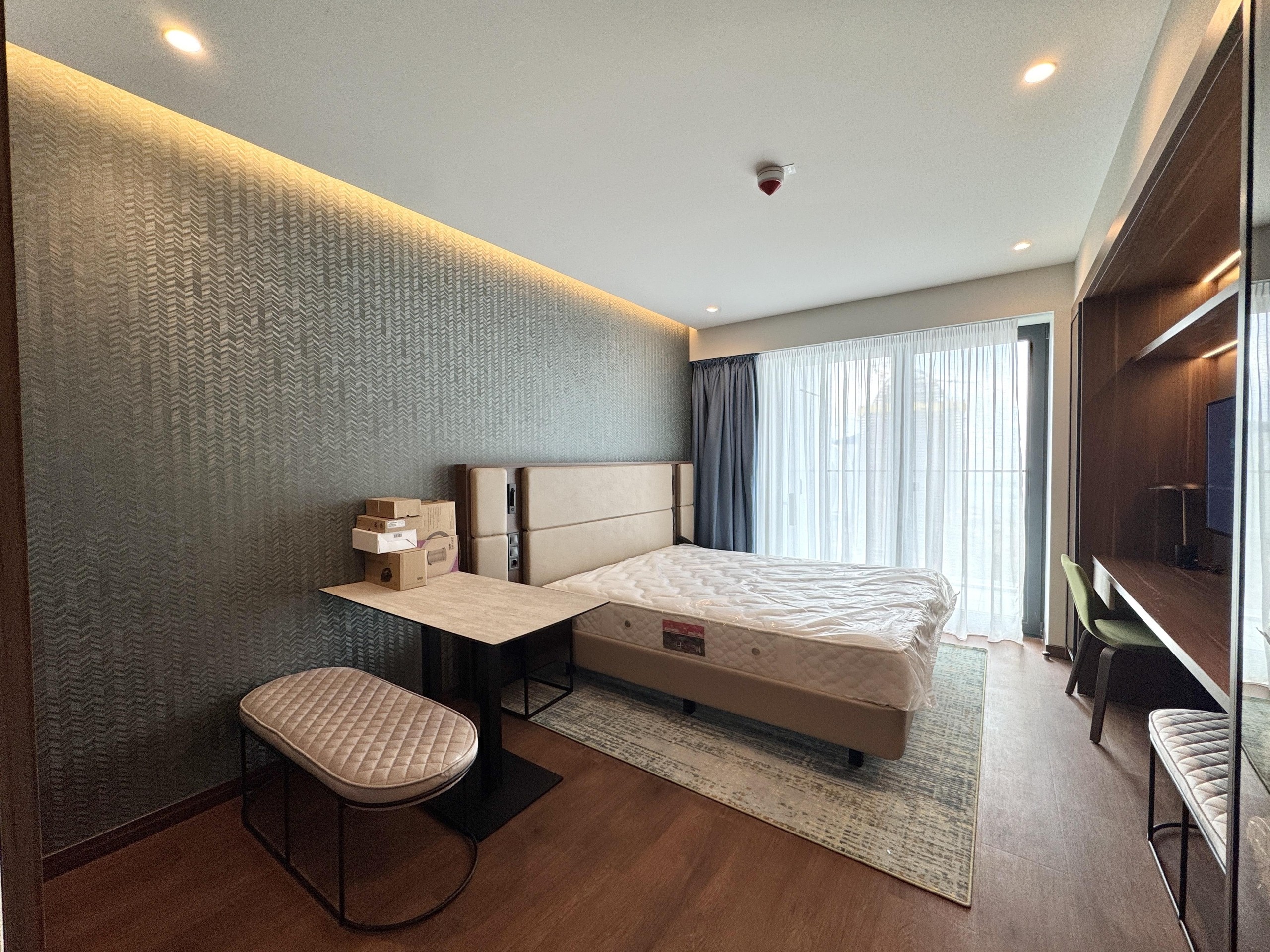 Studio Apartment For Sale view 7