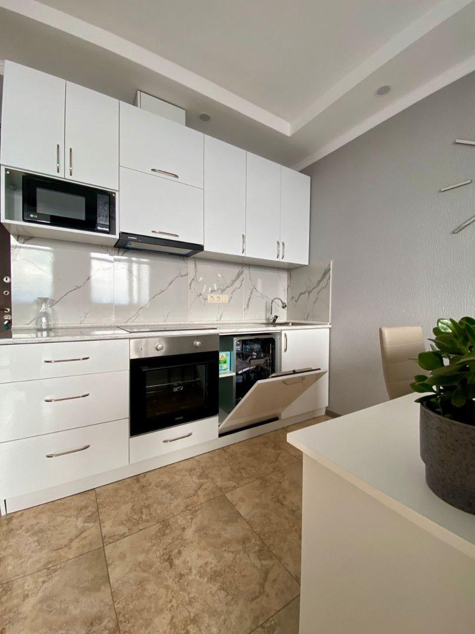 Studio Apartment For Daily Rent In Batumi, Batumi Sunrise Residence, 37 M² — 125 ₾ Per Day view 3