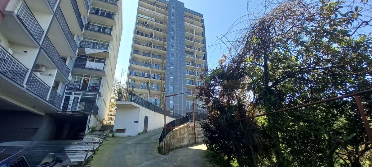 Studio Apartment For Sale view 6