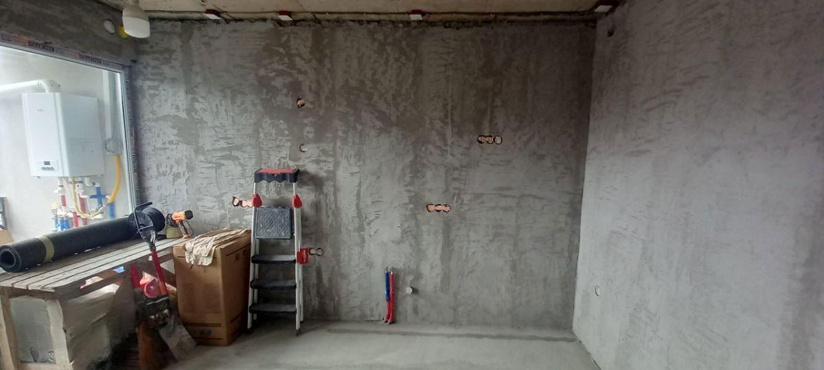 Studio Apartment For Sale view 9