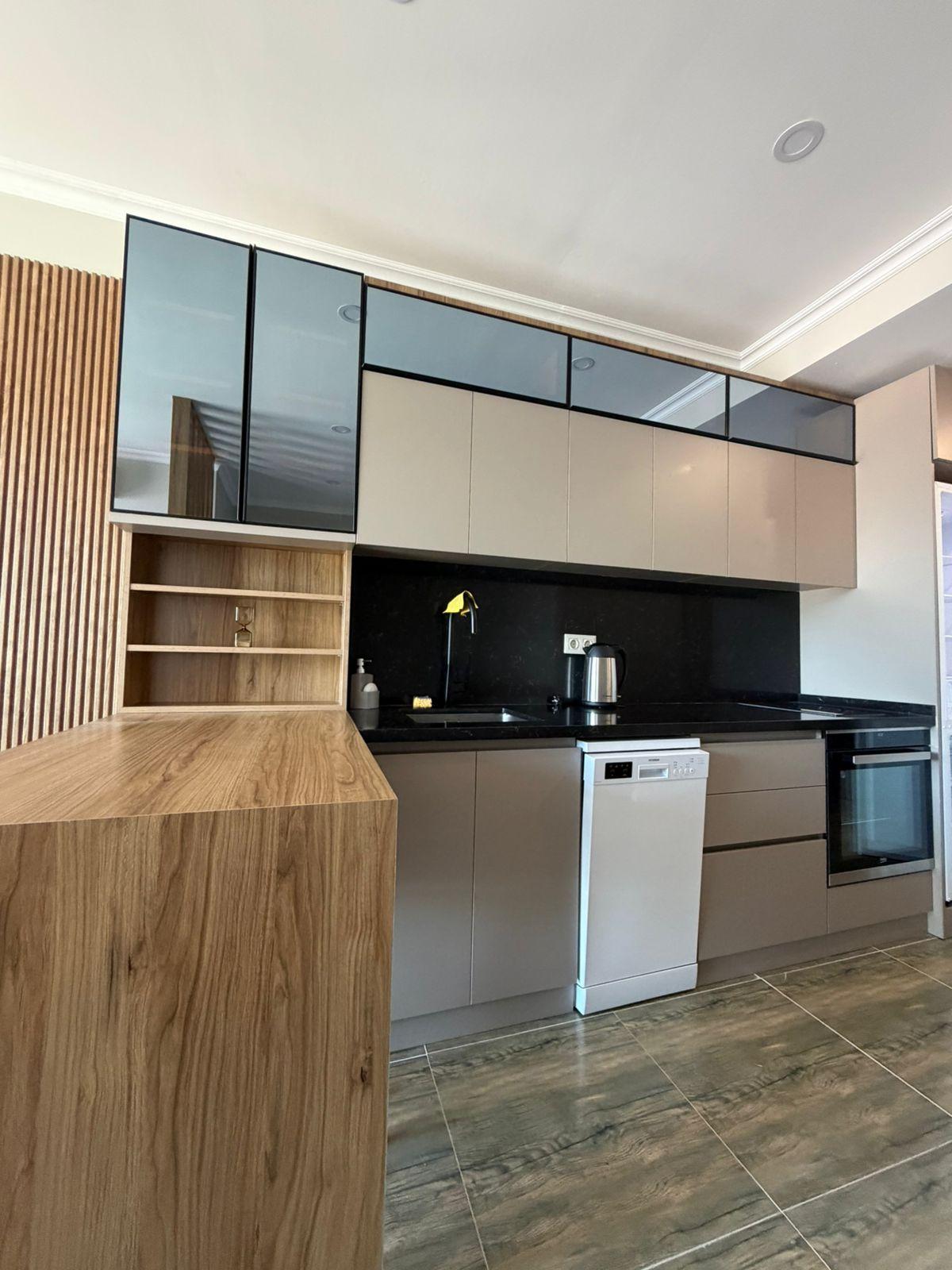 Studio Apartment For Sale view 4
