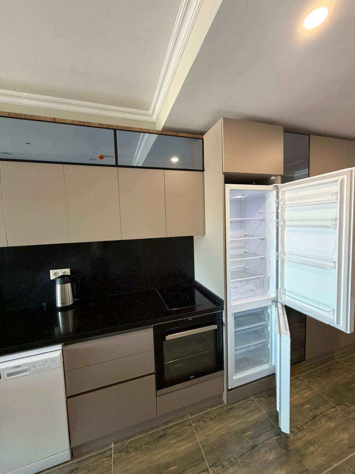 Studio Apartment For Sale view 6