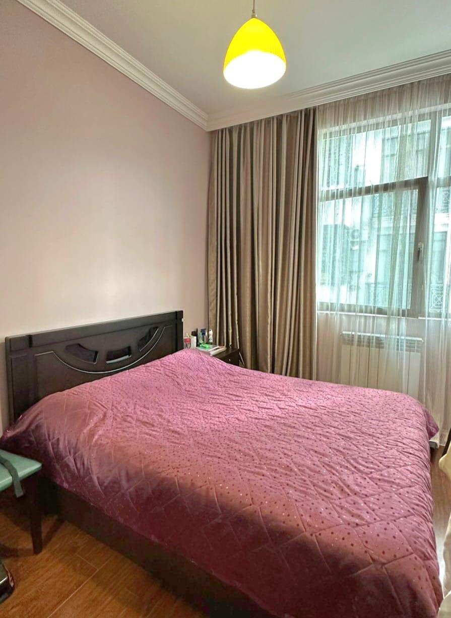 3-Room Apartment For Sale In Batumi, Shota Rustaveli St, 15/7 view 4