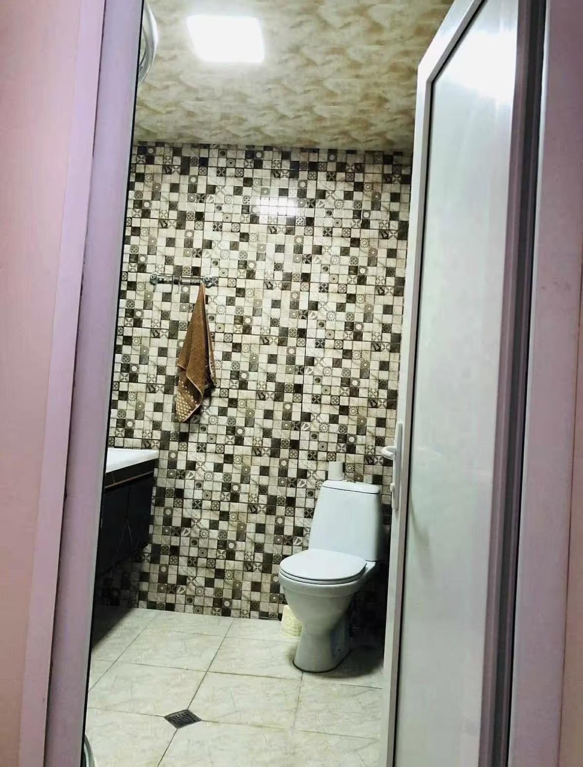 4-Room Apartment For Daily Rent In Batumi, Akaki Tsereteli St, 15, 85 M² — 250 ₾ Per Day view 34