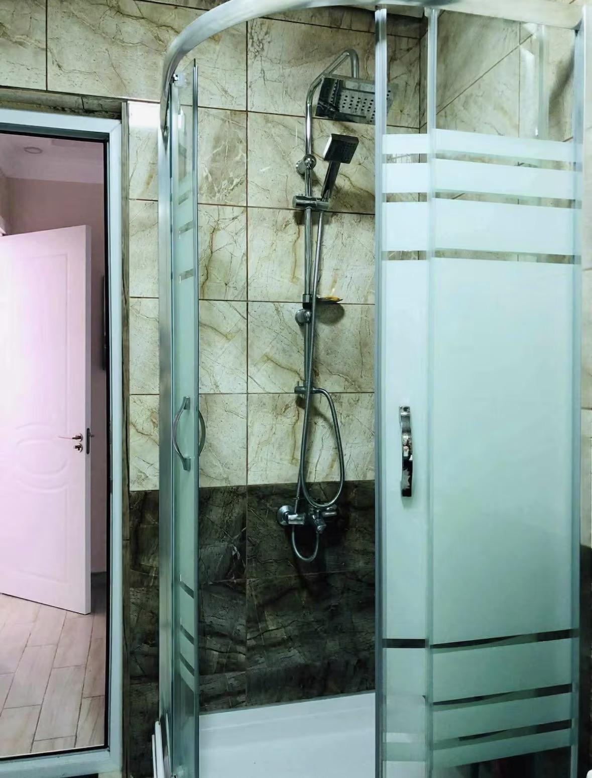 4-Room Apartment For Daily Rent In Batumi, Akaki Tsereteli St, 15, 85 M² — 250 ₾ Per Day view 37