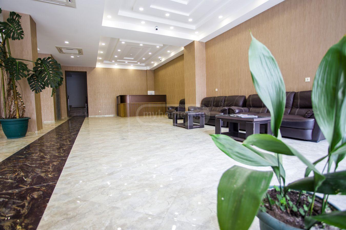 10-Room Townhouse For Sale In Batumi, 26 May St, 20 view 6