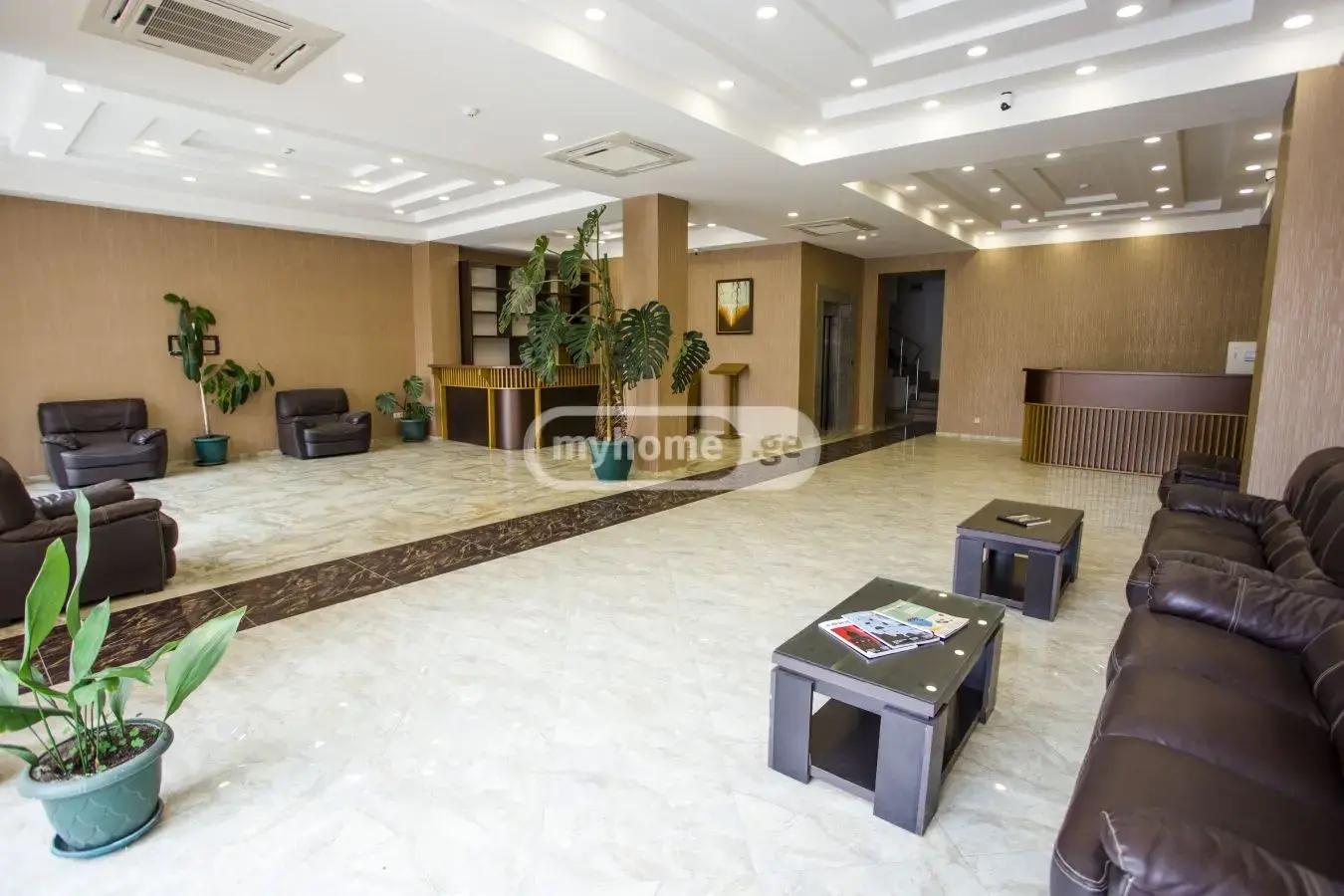 5-Room Country House For Sale In Batumi, 26 May St, 26 view 3