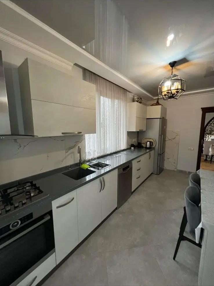 8-Room House For Rent In Batumi, Shota Rustaveli St view 5