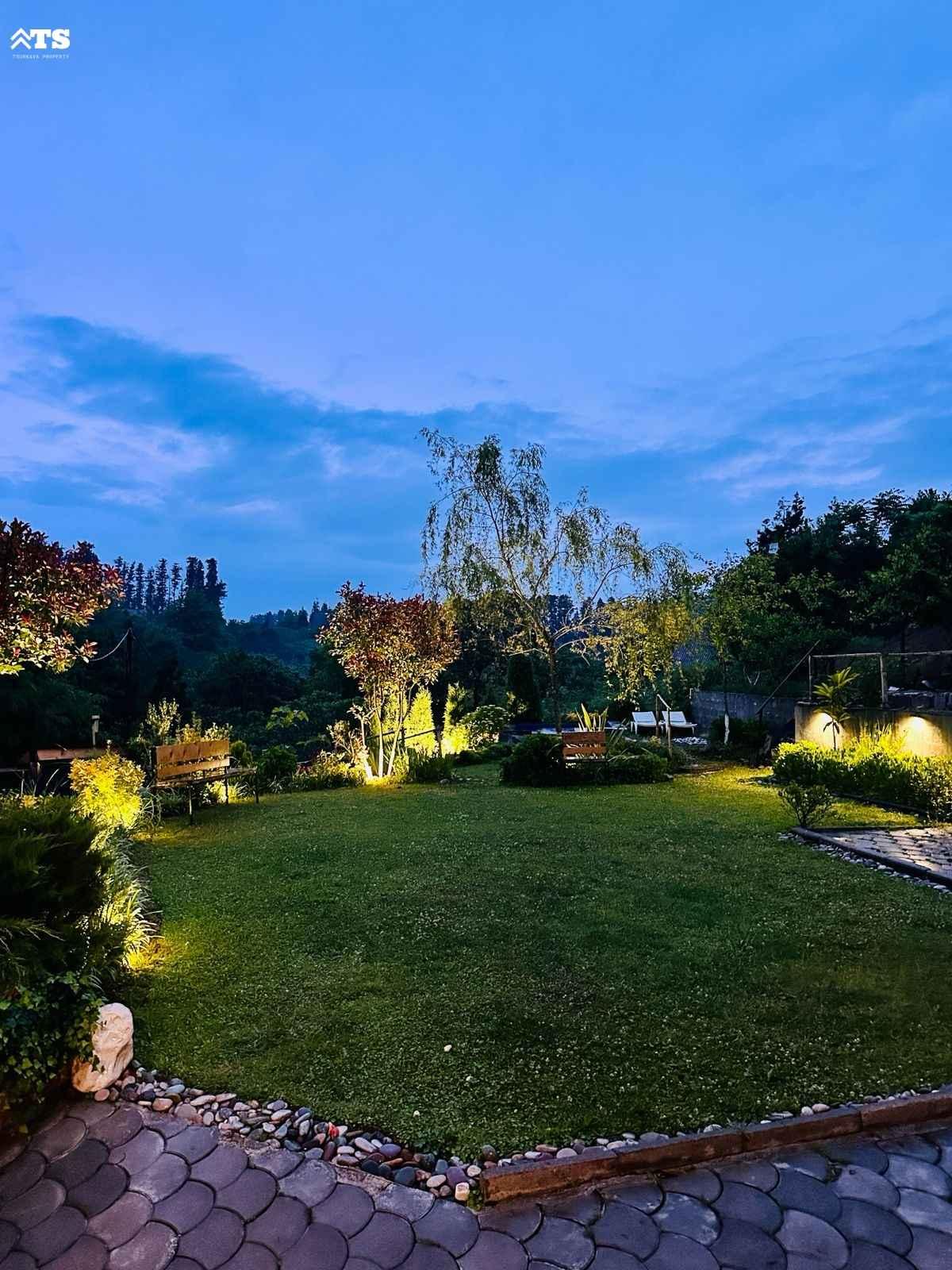 იყიდება 3-BR Cottage In Chakvi, Chakvi Stში view 1