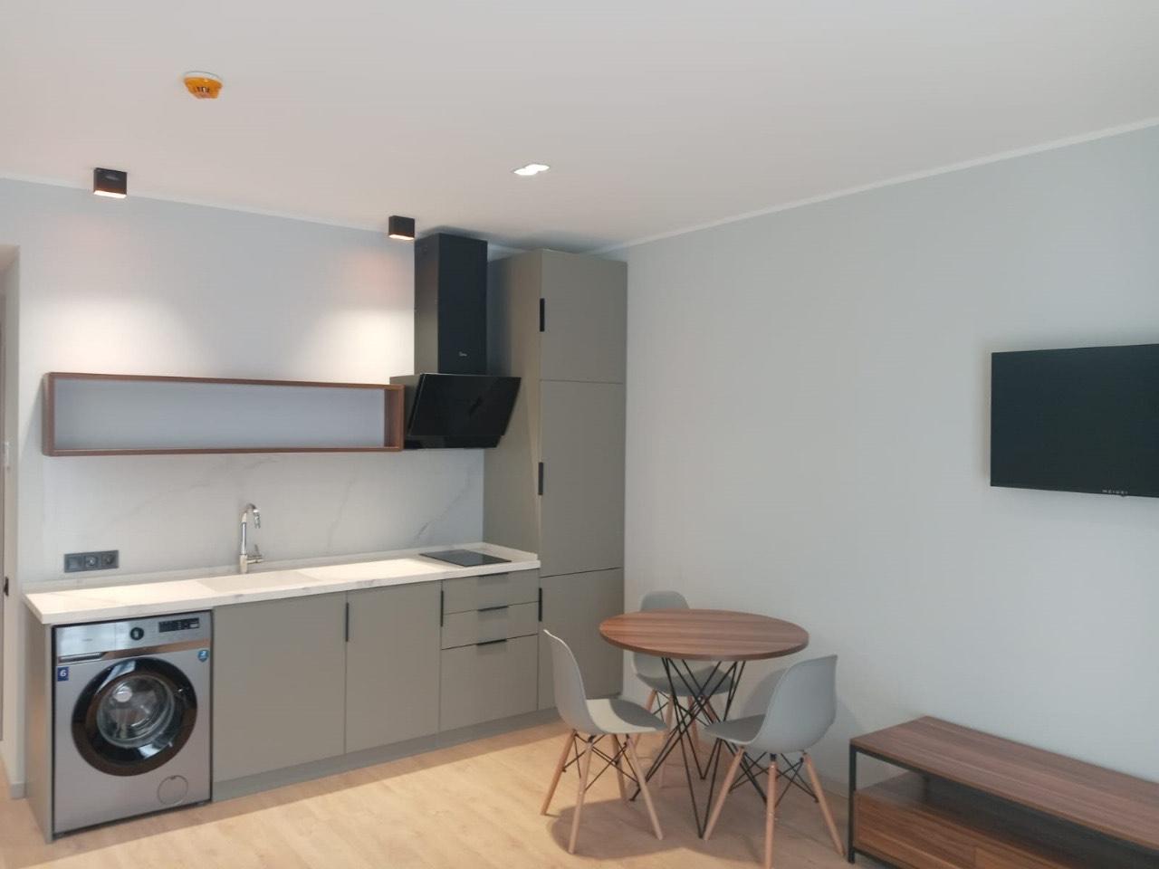 Studio Apartment For Daily Rent In Batumi, просп. Царицы Тамары, 14, 30 M² — 150 ₾ Per Day view 2