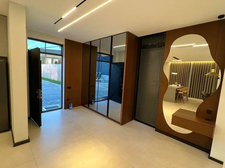 7-Room House For Rent In Batumi, Merab Kostava St view 12