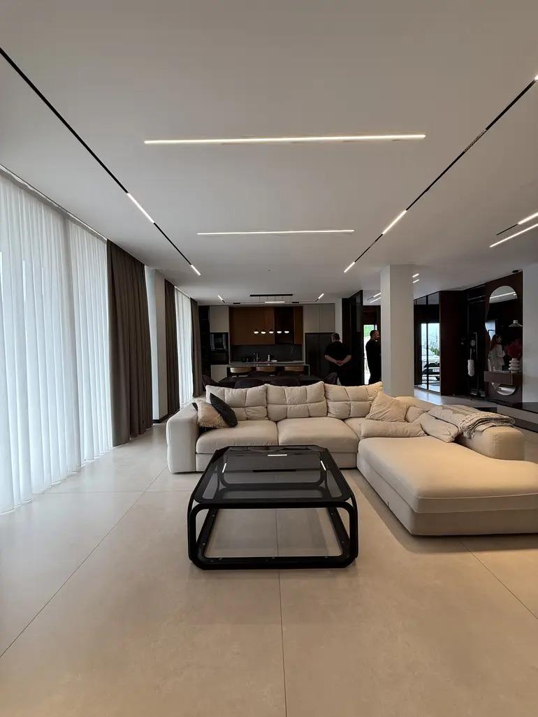 7-Room House For Rent In Batumi, Merab Kostava St view 2