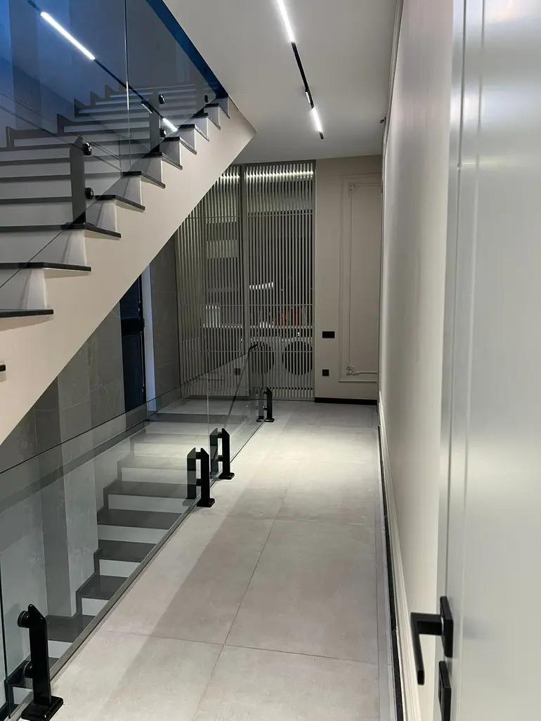 7-Room House For Rent In Batumi, Merab Kostava St view 4
