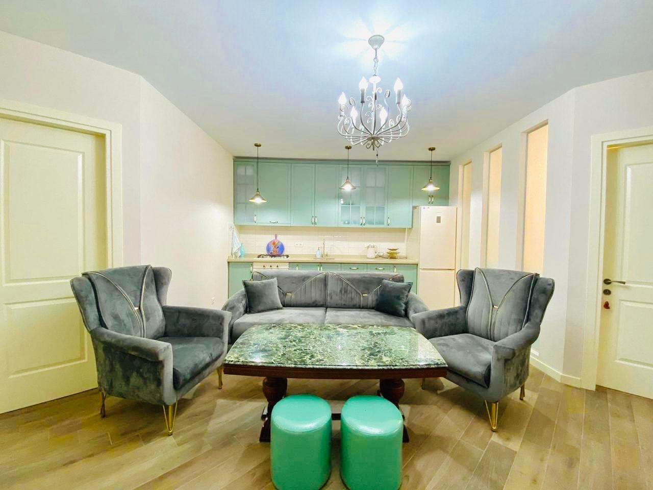 3-Room Apartment For Daily Rent In Batumi, Petre Melikishvili St, 40, 60 M² — 220 ₾ Per Day view 1