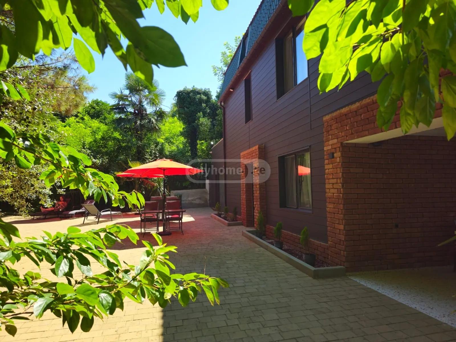 10-Room House In Batumi, Markoz Achareli 3rd Lane, 5, 480 M², Is Available For Daily Rent For $677 view 4